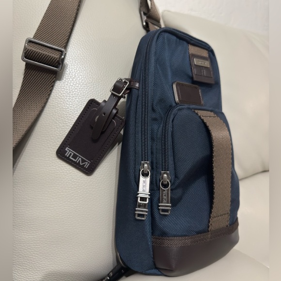 Tumi Men's Blue and Brown Belt Bag - Picture 4 of 10